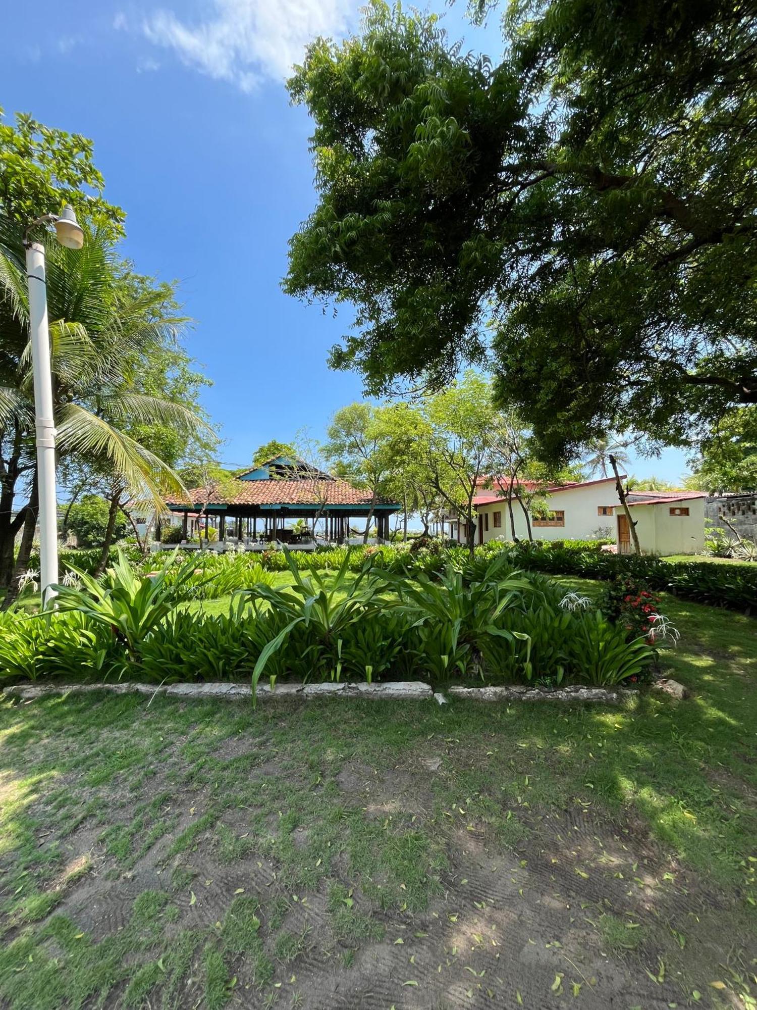 Casa De Playa Los Moncada Leon Bagian luar foto