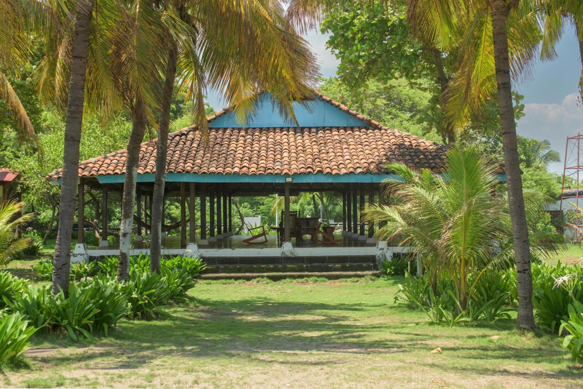 Casa De Playa Los Moncada Leon Bagian luar foto