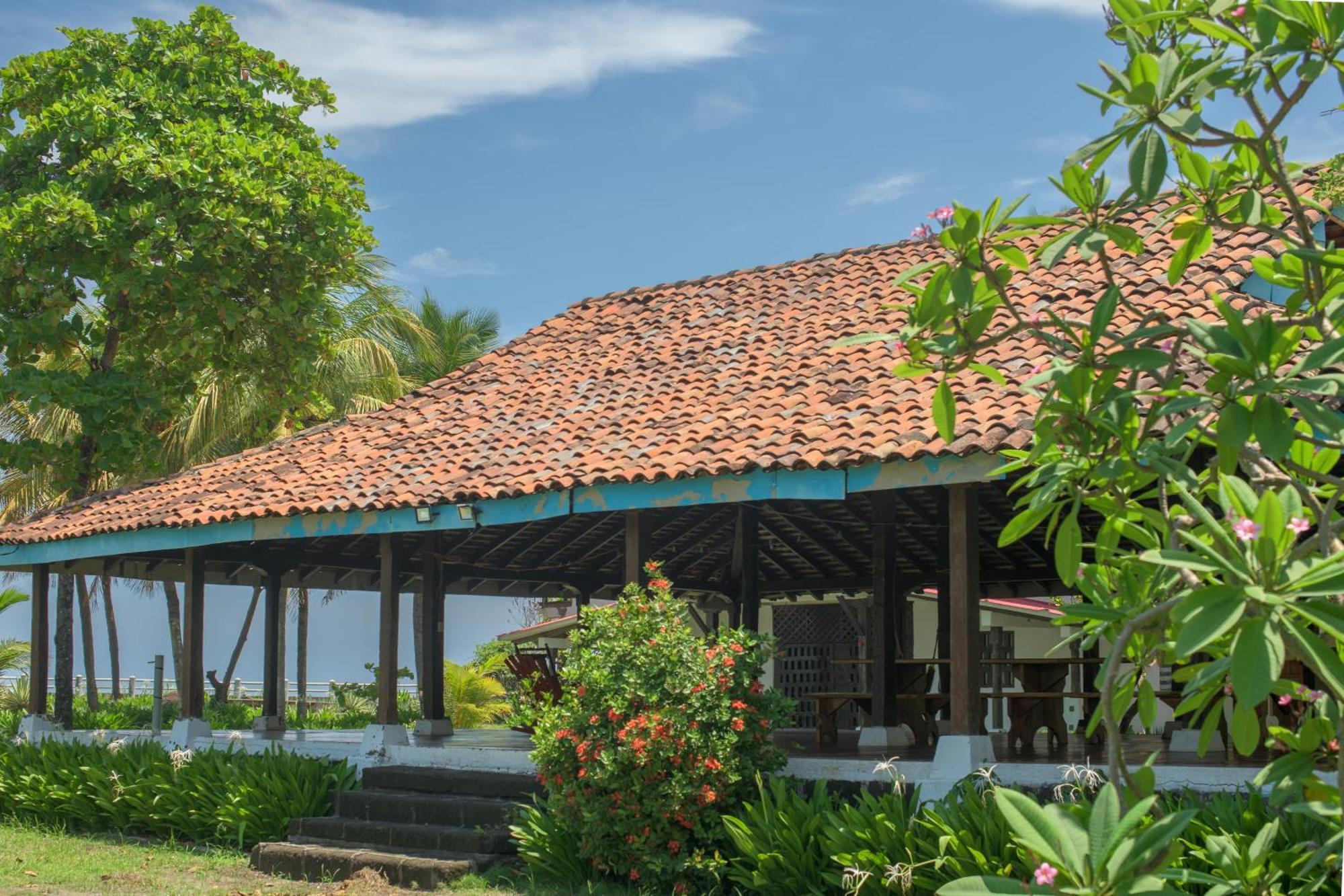 Casa De Playa Los Moncada Leon Bagian luar foto